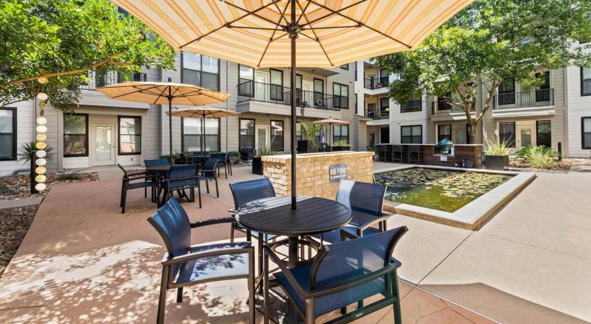Lux 1B On South Congress Relaxing Pool & Gym Apartment Austin Exterior photo